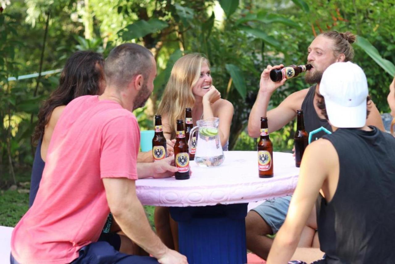 Planet B Hostel - Adults Only Manuel Antonio Exteriör bild